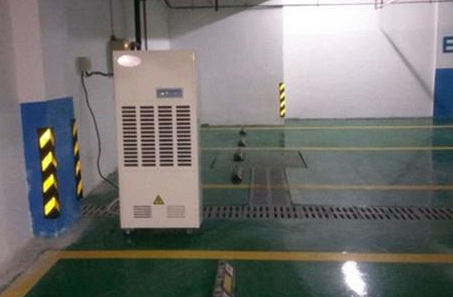 地下车库潮湿怎么办？